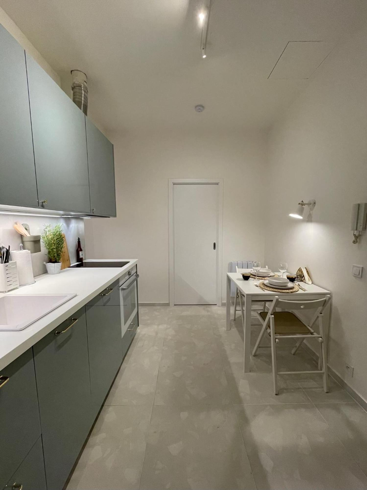 Urban Retreat I Modern Boho Apartments In Lovely Letna District - 10 Minutes From Old Town Prague Exterior photo
